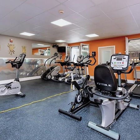 2Br Suite At The Grand Castle Pool Gym & Parking Grandville Extérieur photo