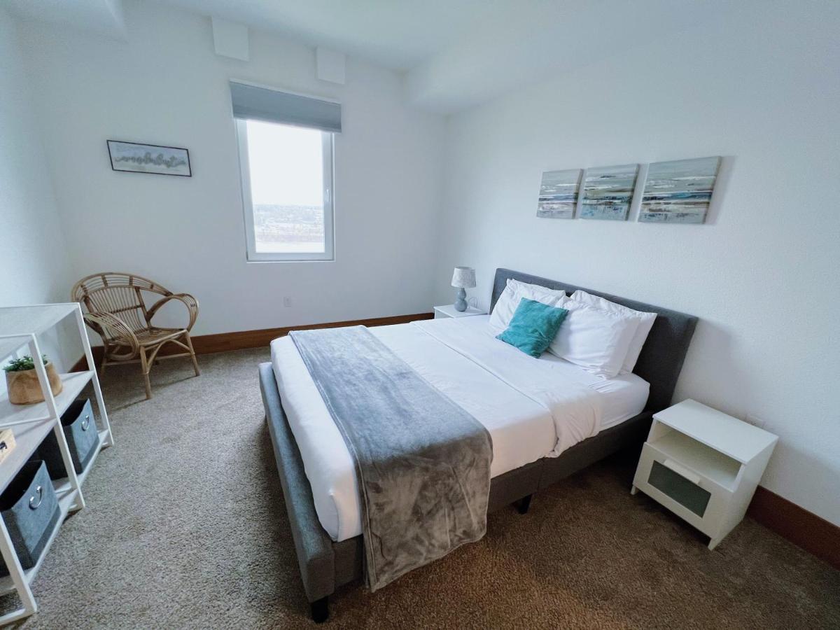 2Br Suite At The Grand Castle Pool Gym & Parking Grandville Extérieur photo
