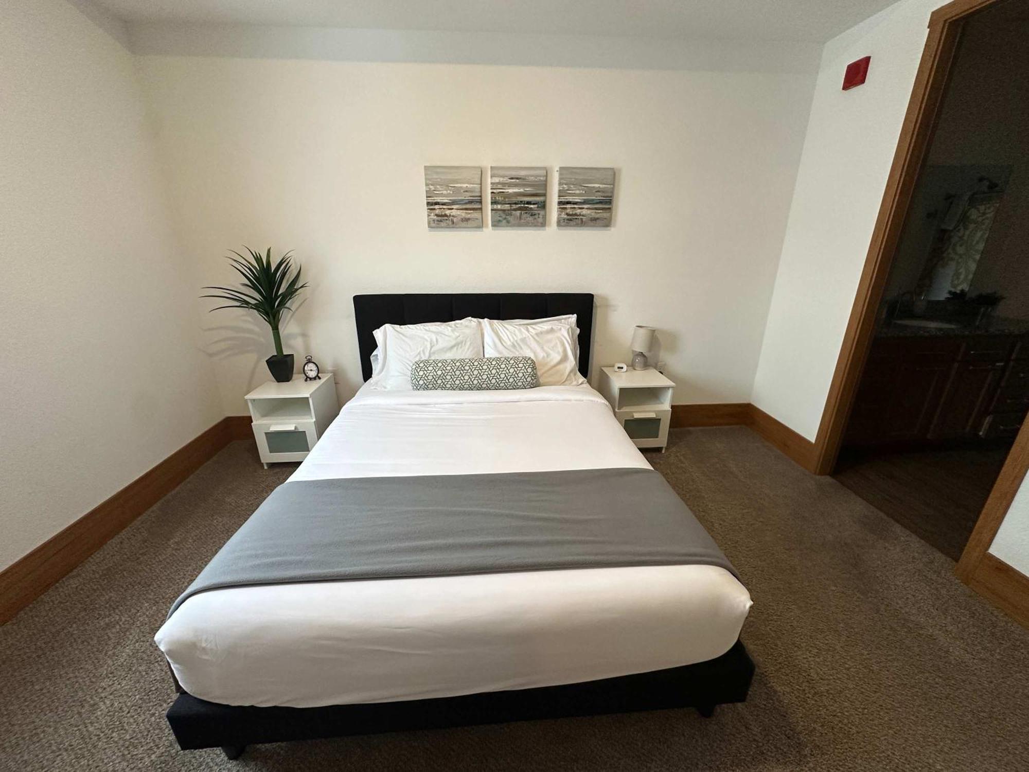 2Br Suite At The Grand Castle Pool Gym & Parking Grandville Extérieur photo